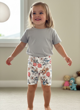 Load image into Gallery viewer, Size 5 Balloon Pup Sisters Biker Shorts
