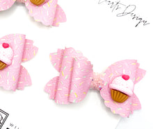 Load image into Gallery viewer, Sweet Treat Bella Bow