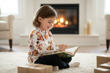 Load image into Gallery viewer, Size 2 Pooh Christmas Crewneck