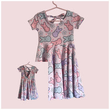 Load image into Gallery viewer, Size 3 Peeps Twirl Dress with Tie Back