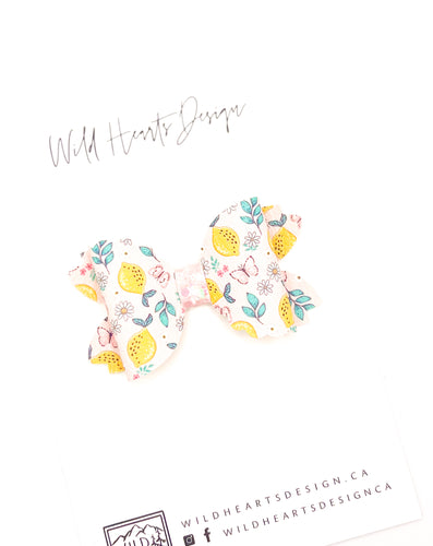 Lemons 🍋 & Butterflies Mini Bow