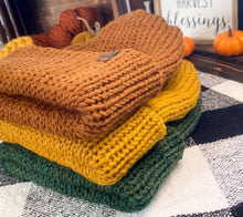 Load image into Gallery viewer, Lakeside Beanie